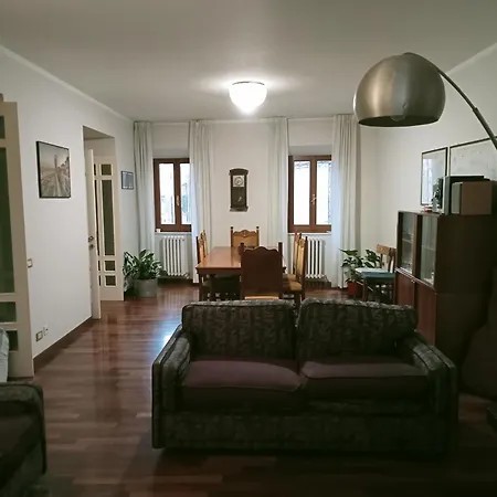 Via Crispi Centro Storico Guest house